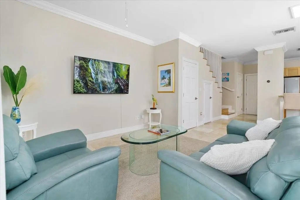 Квартира, 1216 м², 547 000$ — FAKTOR